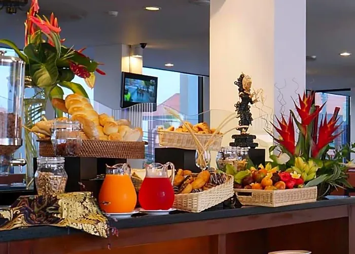Park Regis Hotel